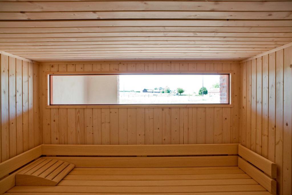 B&B De Deugdzonde Sint-Denijs ภายนอก รูปภาพ
